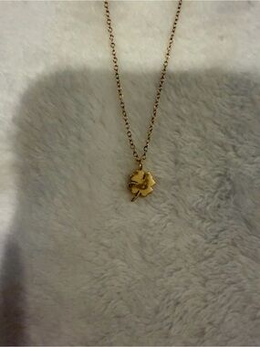 Gold Four-Leaf Clover Pendant Necklace - Women Jewelry